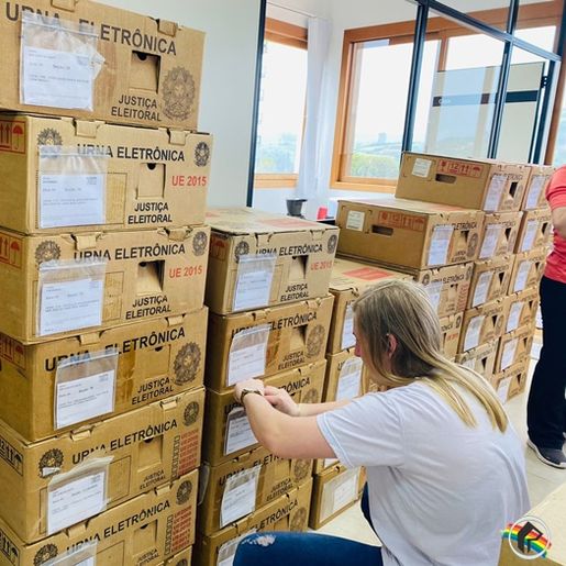 Cartório de Itapiranga inicia distribuição de urnas para locais de votação