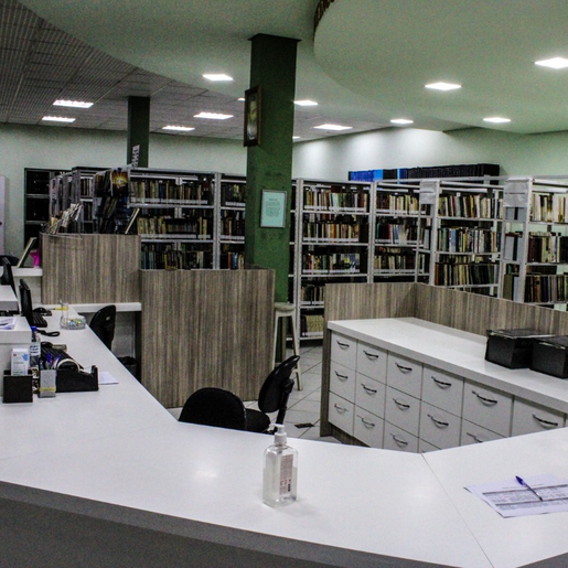 Completando 62 anos, Biblioteca José de Alencar recebe mil leitores mensais