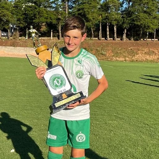 Atleta da escola da chapecoense de SMO irá integrar a categoria sub 11 do clube