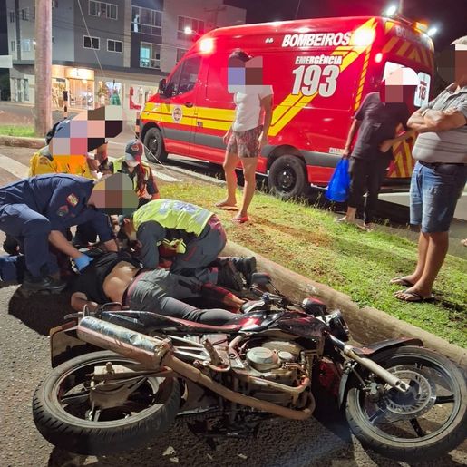 Colisão entre motocicletas deixa jovem ferido em São Lourenço do Oeste
