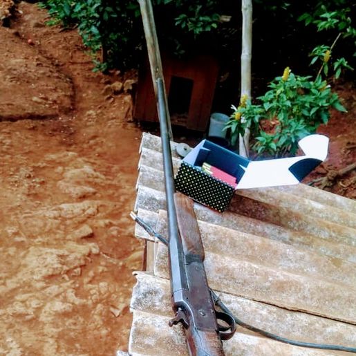 PM prende homem por posse ilegal de arma de fogo em Romelândia