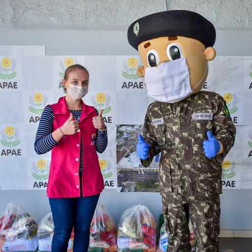 Para marcar Dia do Exército, 14º RC Mec realiza campanha em SMO