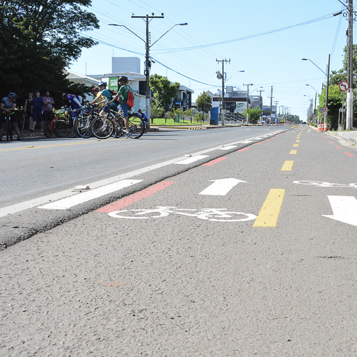 Clube do Pedal SMO alerta para o uso inadequado das ciclofaixas
