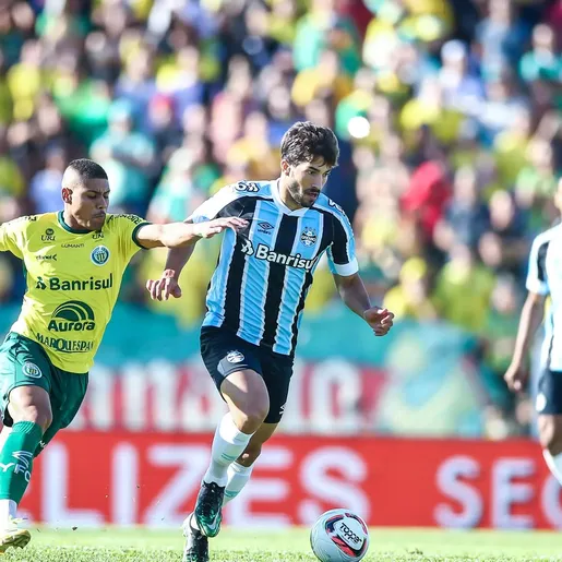 Grêmio bate o Ypiranga e larga em vantagem na final do Gauchão