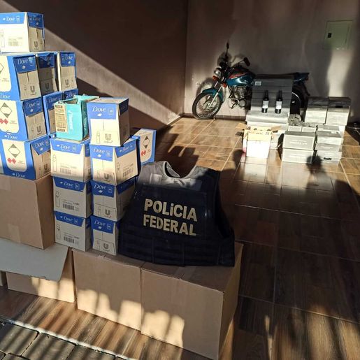 Polícia Federal faz operação contra descaminho de vinhos
