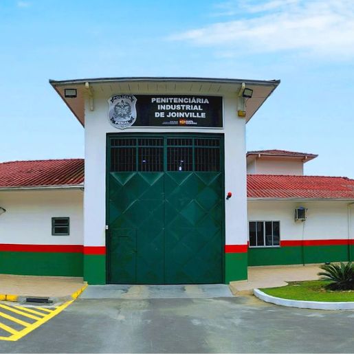 Justiça determina soltura de presos por conta de superlotação em Joinville