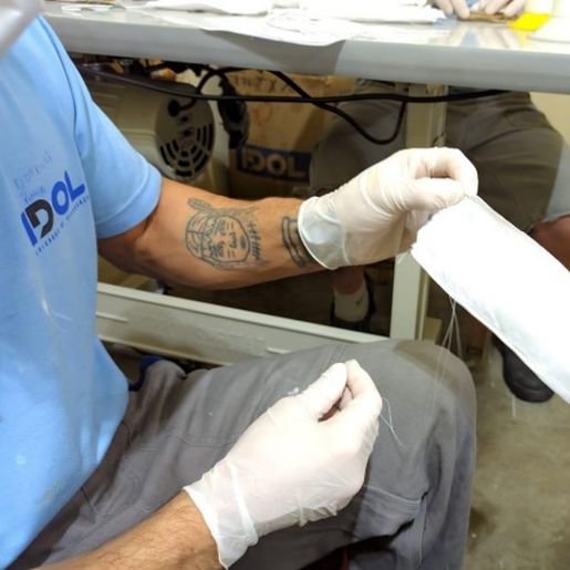 Detentos do Presídio de Joaçaba produzem máscaras para combate ao coronavírus