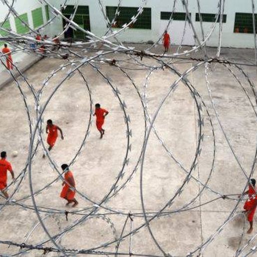 Governo Bolsonaro quer privatizar presídios e presos trabalhando para pagar custos