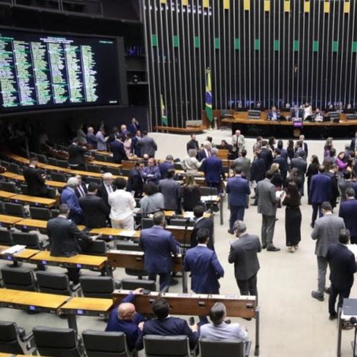 Câmara aprova regulamentação da reforma tributária e rejeita mudanças do Senado