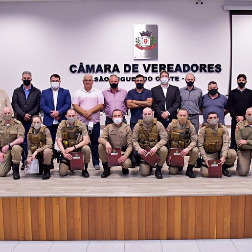 Moção presta homenagem a policiais que evitaram suicídio em SMOeste