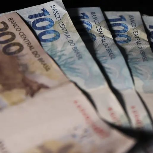 Salário mínimo passa para R$ 1.518 a partir desta semana