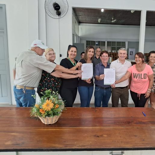 Zanardi autoriza obras de revitalização do Centro de Convivência do Agostini