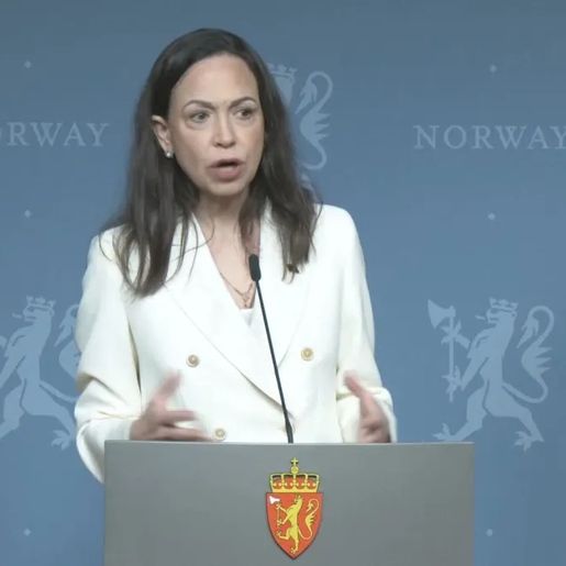 "Venezuela já foi invadida", diz Corina sobre possível intervenção dos EUA