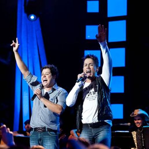 Show com Hugo e Tiago na Extenoleite 2023 é transferido para domingo