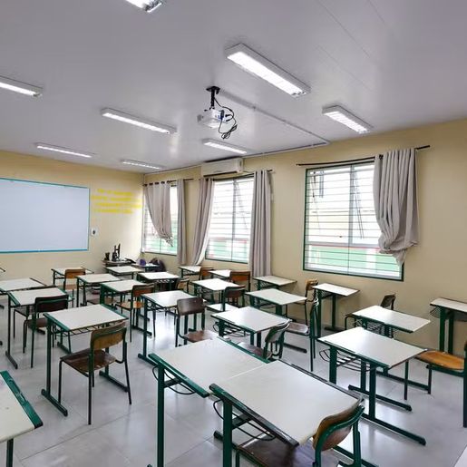 Professor é investigado por importunação sexual contra 7 adolescentes em escola de SC