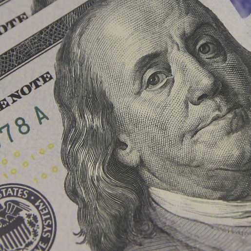 Dólar sobe para R$ 5,24 após indicação de Trump ao BC dos EUA