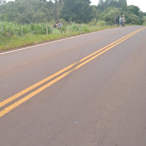 Saída de pista seguida de capotamento deixa feridos na SC-161