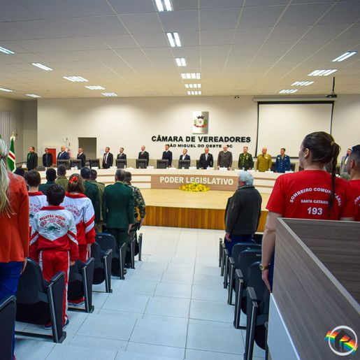 Câmara realiza sessão solene em homenagem aos 200 anos de Independência do Brasil
