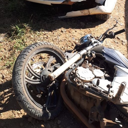 Motociclista sofre graves ferimentos em acidente no interior de Itapiranga
