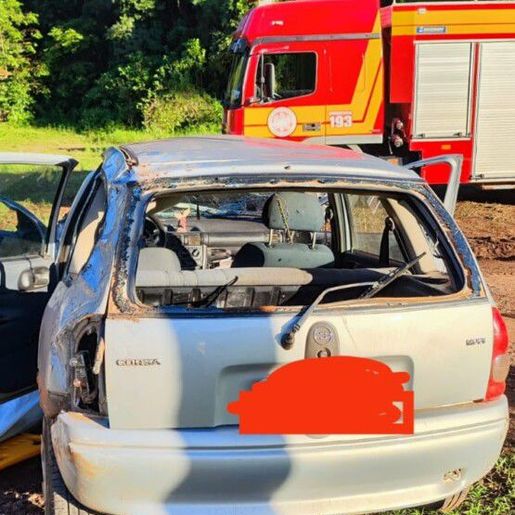 Idoso morre após capotamento de veículo em Cunha Porã