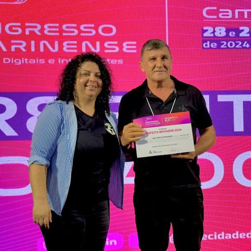 Sadi Bonamigo recebe título de Prefeito Inovador 2024