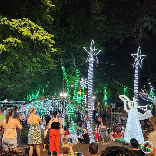 Itapiranga é Natal: Acendimento das luzes reúne grande público