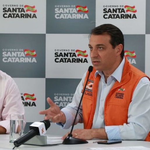 Governador planeja retomada gradativa da atividade econômica