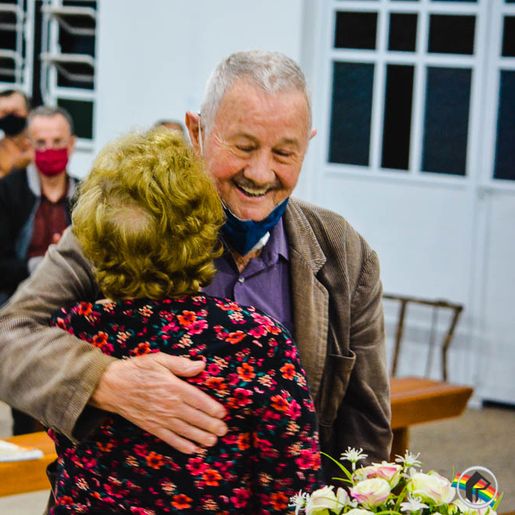 Casal de Descanso comemora 66 anos de casados com renovação dos votos