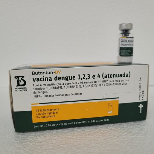 SC inicia distribuição de vacinas contra a dengue para profissionais de saúde