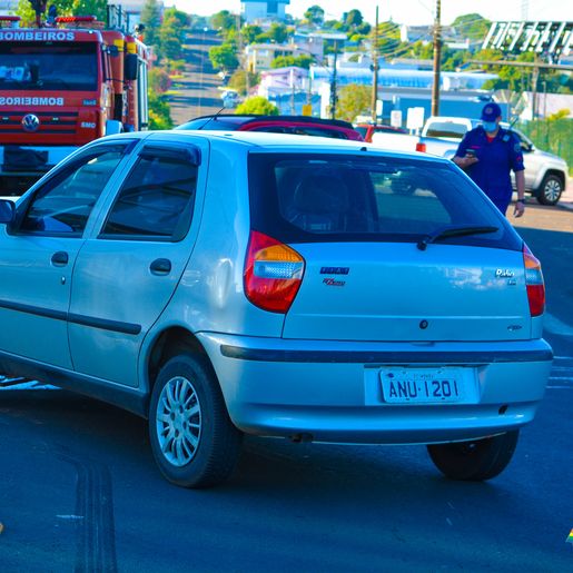 Colisão lateral deixa duas pessoas feridas em São Miguel do Oeste