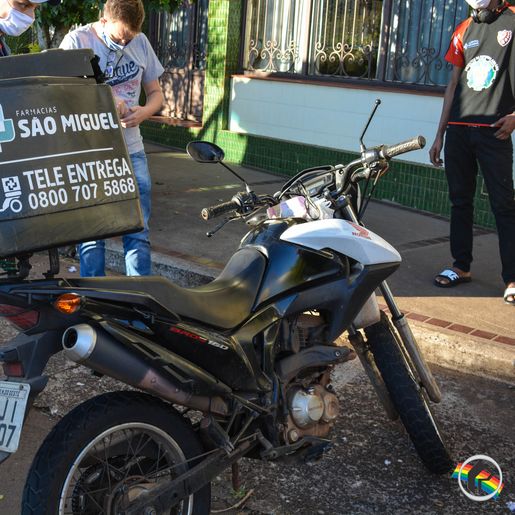 Motoboy sofre ferimentos em colisão traseira em São Miguel do Oeste