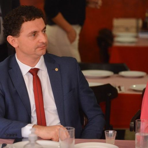 Agricultores fecharão a fronteira entre Brasil e Argentina, alerta deputado