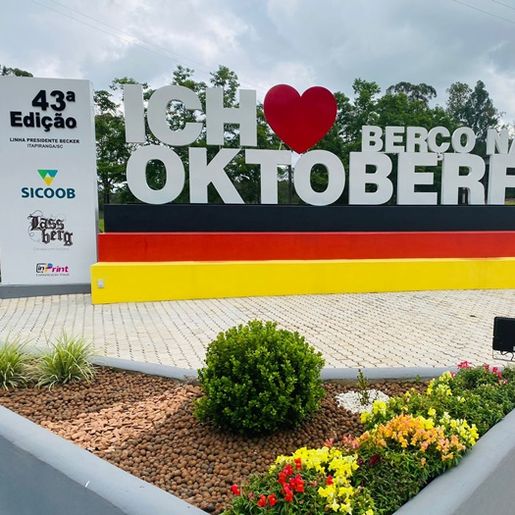 Linha Presidente Becker abre neste sábado a 43ª Oktoberfest