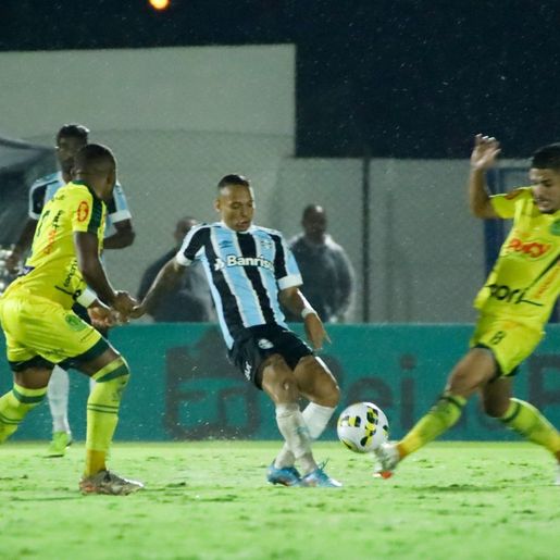 Grêmio perde para o Mirassol com um a mais e é eliminado na primeira fase da Copa do Brasil