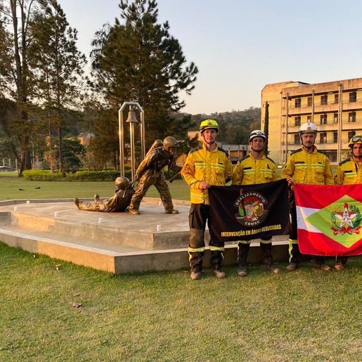 Sargento dos Bombeiros de Iporã do Oeste ministra aulas em escola de SP