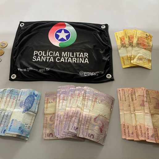 Homens que pediam dinheiro em semáforo são presos por estelionato em SMOeste