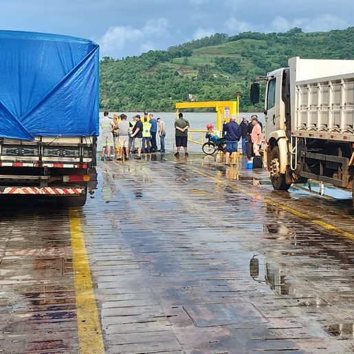 Localizado veículo que caiu no Rio Uruguai em Itapiranga