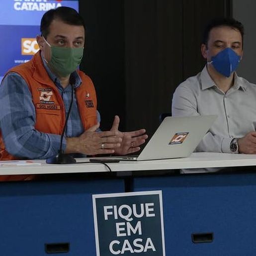 Carlos Moisés descarta retorno do futebol profissional em Santa Catarina