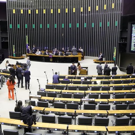 Câmara aprova urgência de texto sobre impostos da reforma tributária