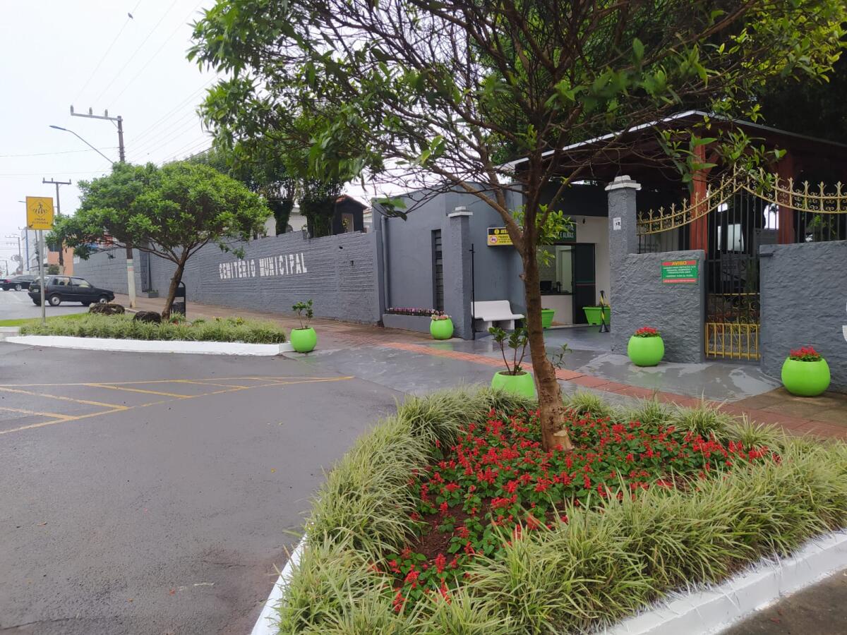 Prefeitura convoca famílias para regularizar sepulturas em cemitérios de SMO