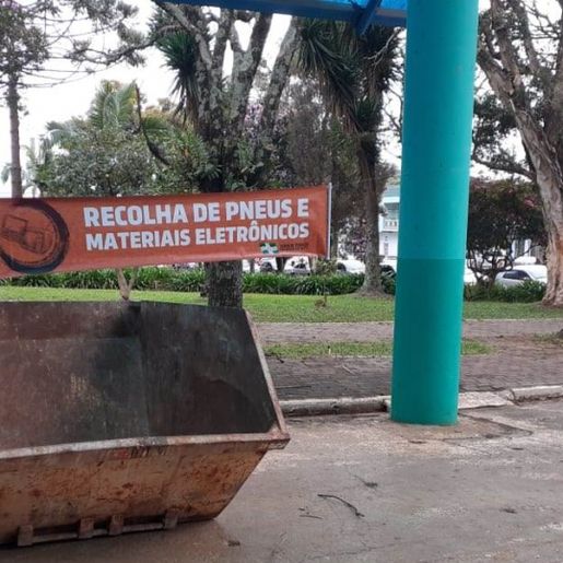 Container para recolha de materiais em desuso segue na praça central até segunda