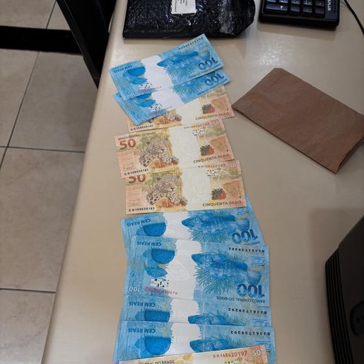 Adolescente é apreendido com R$ 1 mil em cédulas falsas em Dionísio Cerqueira