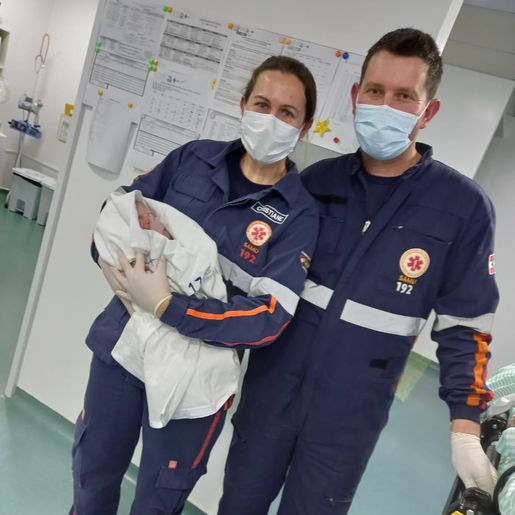 SAMU de Itapiranga realiza parto durante deslocamento