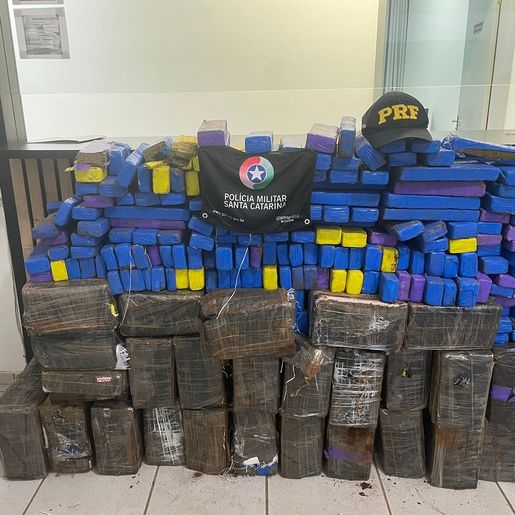 Ação conjunta entre polícias apreende 600 quilos de drogas em Anchieta; vídeo