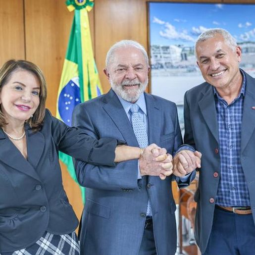 Confederação da Educação pede revogação do novo ensino médio no Brasil