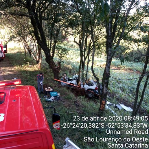 Grave acidente deixa homem ferido na SC-305