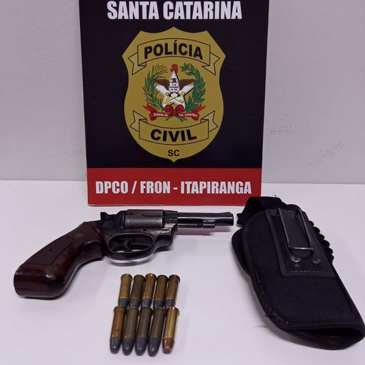 Polícia prende homem e apreende arma de fogo em Itapiranga