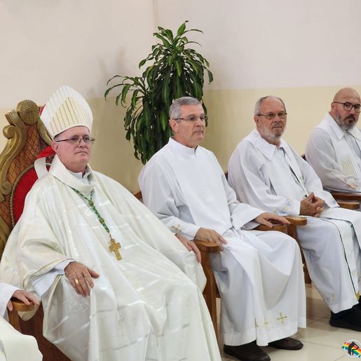 Nereu Fank toma posse como novo pároco da paróquia São Pedro Canísio de Itapiranga