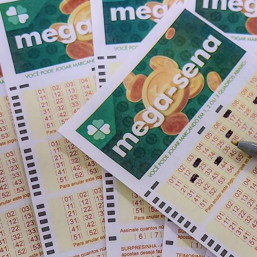 Mega-Sena acumula e prêmio vai a R$ 16 milhões