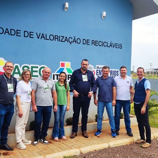 Prefeito de São João do Oeste anuncia Unidade de Reciclagem